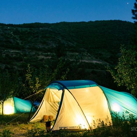 Camp'In Goris Hotel Buitenkant foto
