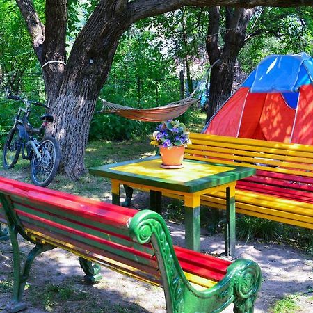 Camp'In Goris Hotel Buitenkant foto